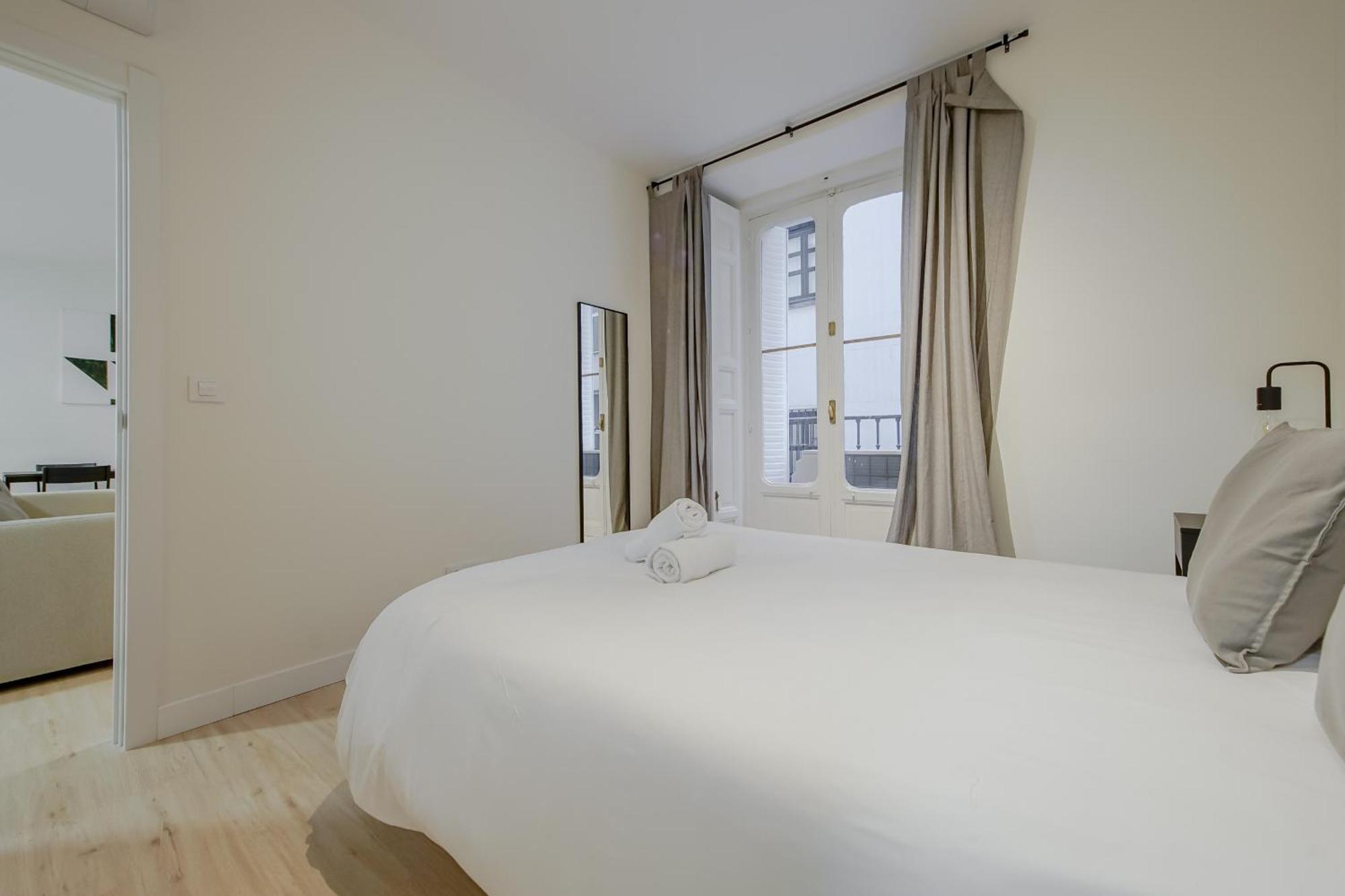 Cozy&New Apartment Para 6Pax En La Plaza De Tirso - Madrid E1 Exterior foto