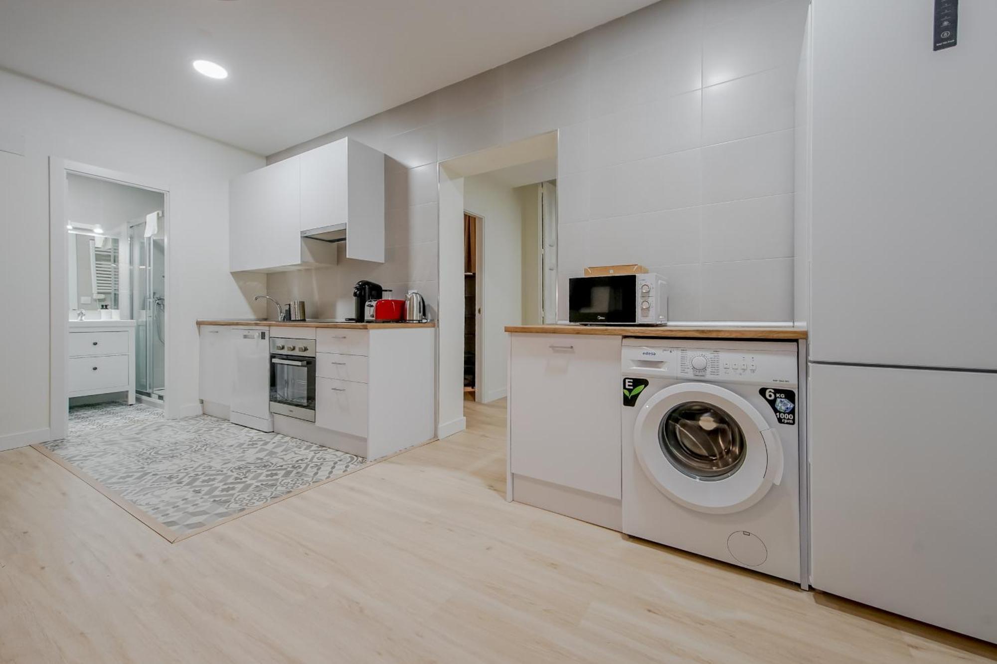 Cozy&New Apartment Para 6Pax En La Plaza De Tirso - Madrid E1 Exterior foto